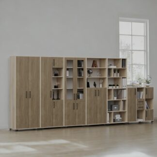 Dulap parțial închis